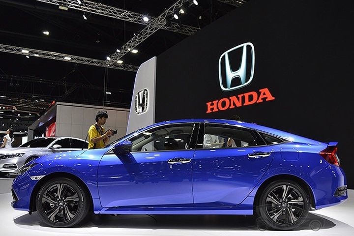 Honda Civic 1.8 - Bứt phá dẫn đầu sedan cỡ nhỏ