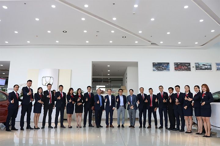 Đoàn khách VIP Japan và Giám đốc khối Ôtô HVN đến thăm và làm việc tại Honda Ôtô Sài Gòn Quận 2